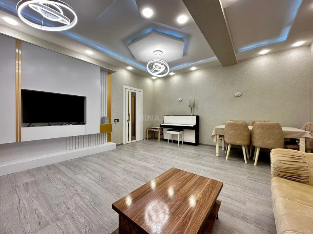 Kirayə verilir 3 otaqlı mənzil 140 m²