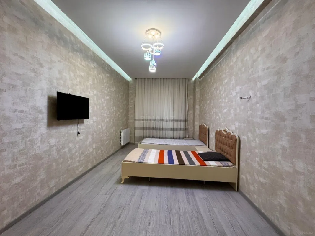 Kirayə verilir 3 otaqlı mənzil 140 m²