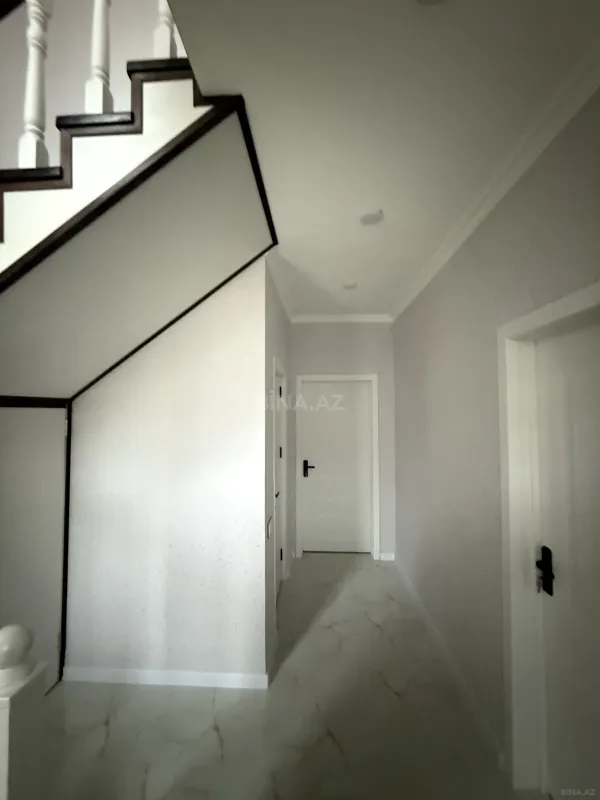 Satılır 4 otaqlı həyət evi 158 m²