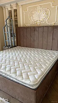 Satılır 3 otaqlı mənzil 178 m²