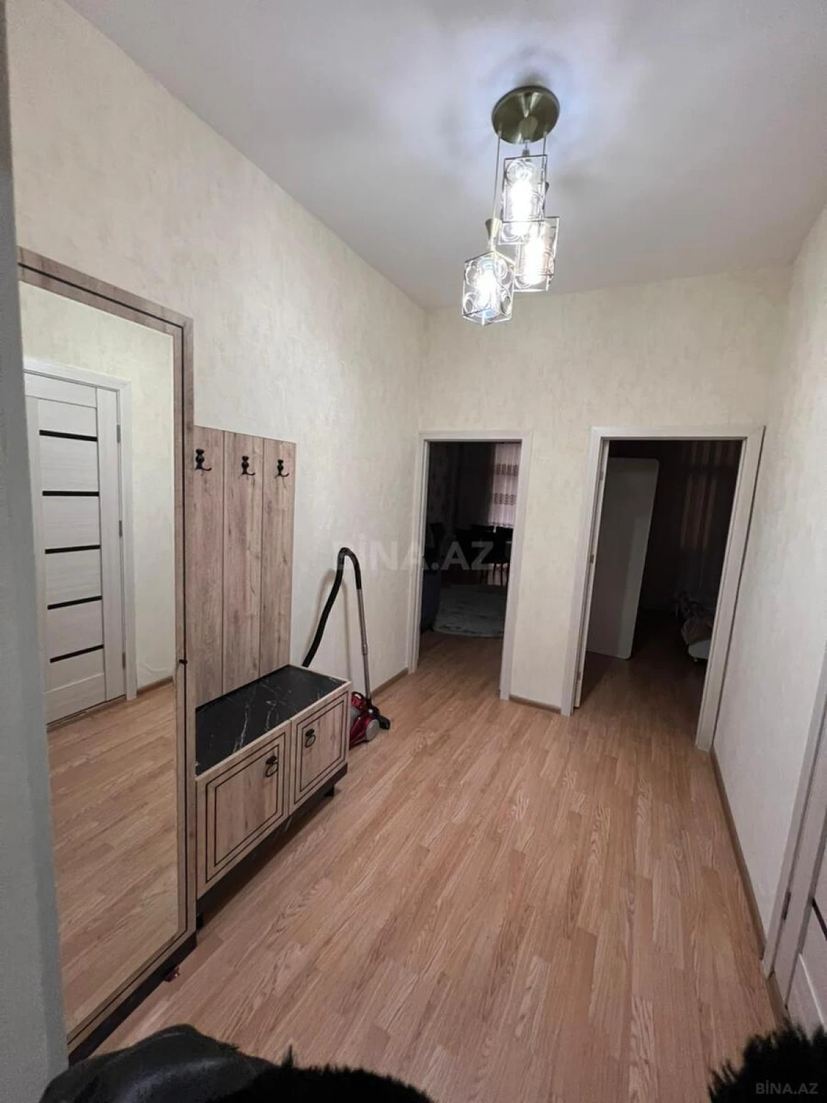 Kirayə verilir 2 otaqlı mənzil 60 m²
