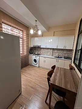Kirayə verilir 2 otaqlı mənzil 60 m²