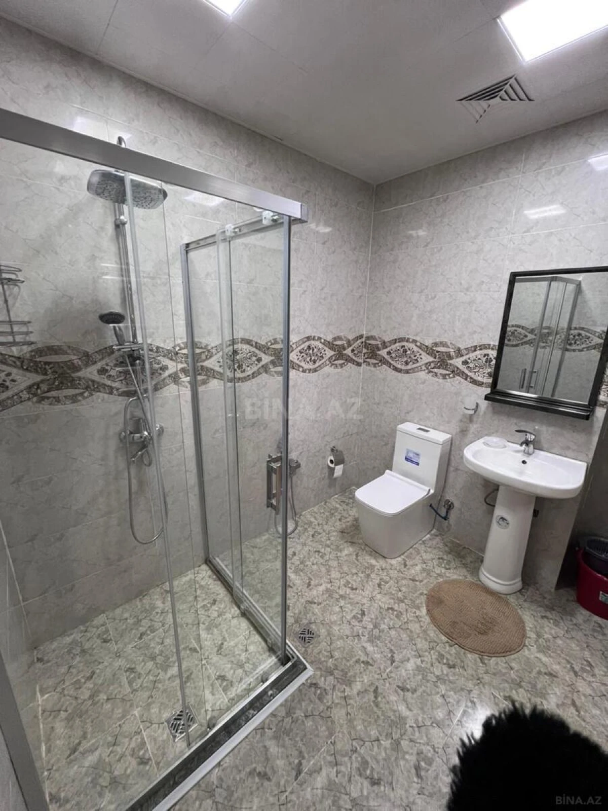Kirayə verilir 2 otaqlı mənzil 60 m²
