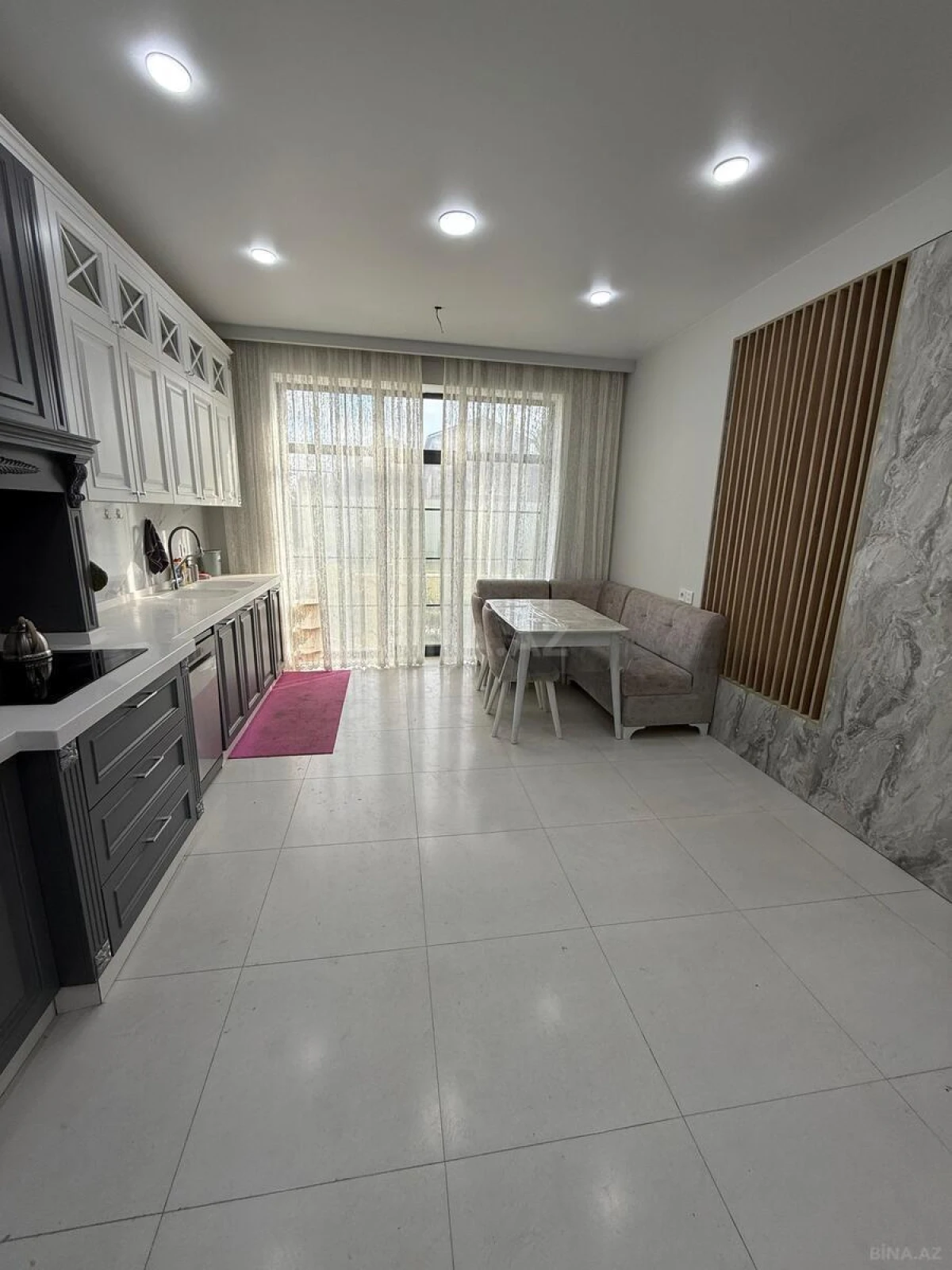 Satılır 5 otaqlı həyət evi 309 m²