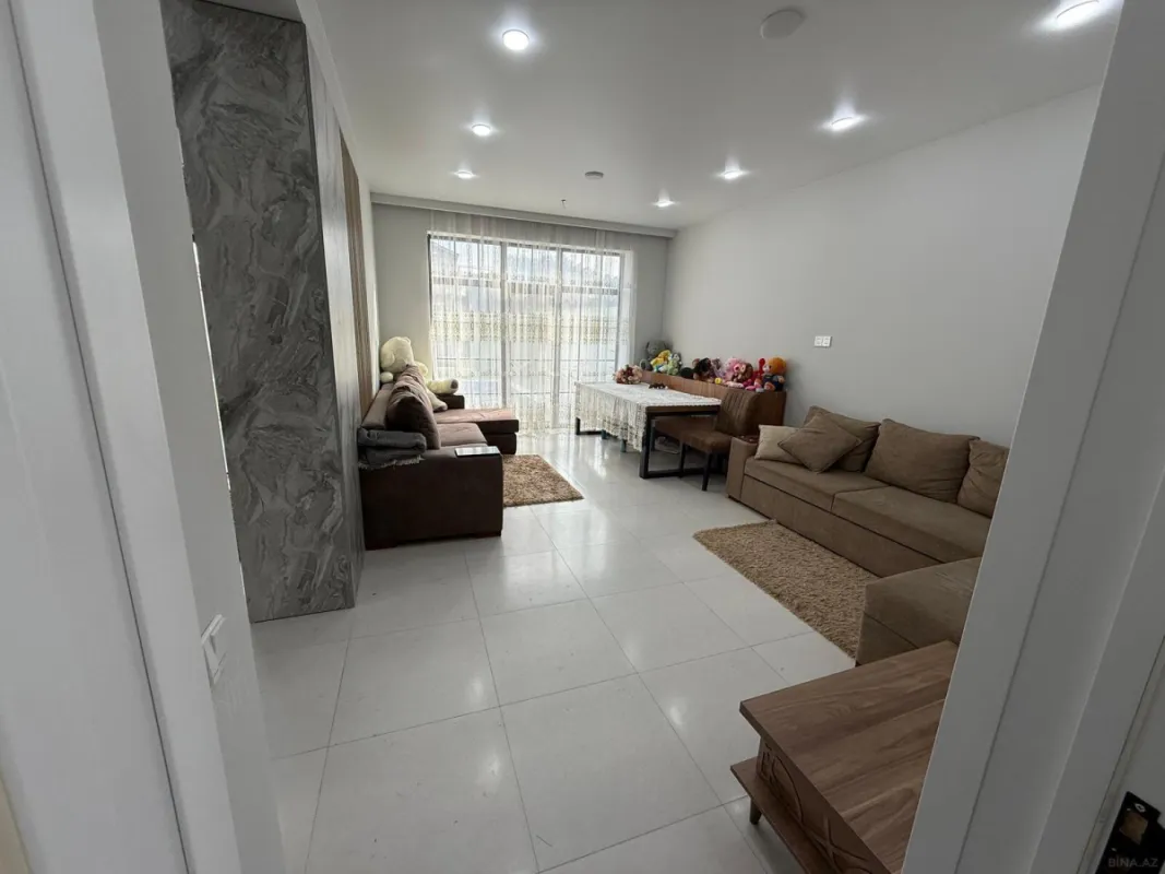 Satılır 5 otaqlı həyət evi 309 m²