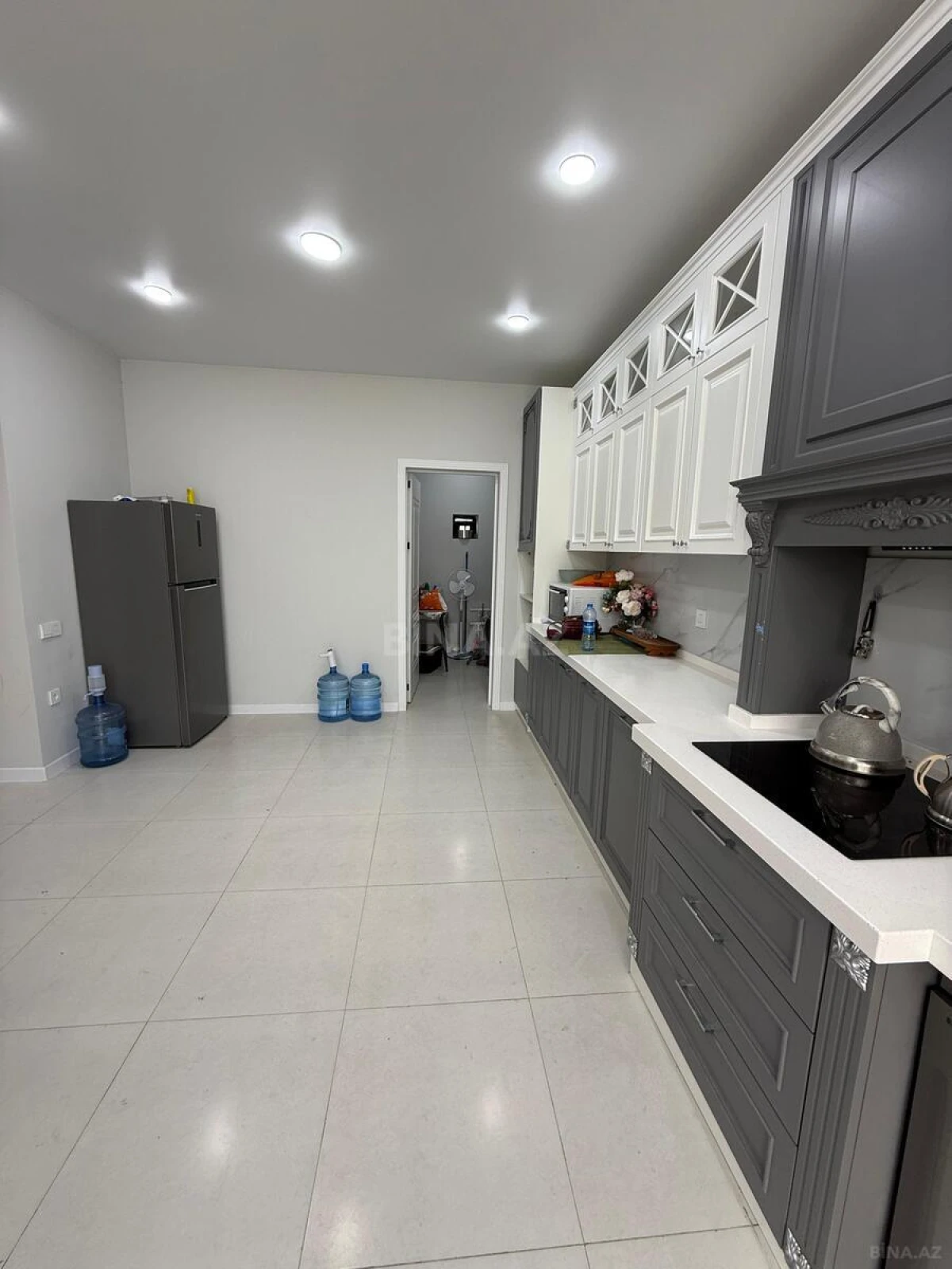 Satılır 5 otaqlı həyət evi 309 m²