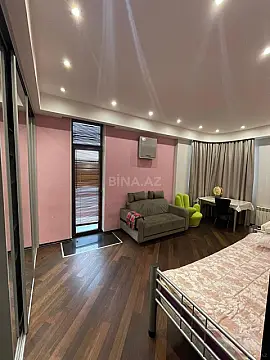 Kirayə verilir 3 otaqlı mənzil 140 m²