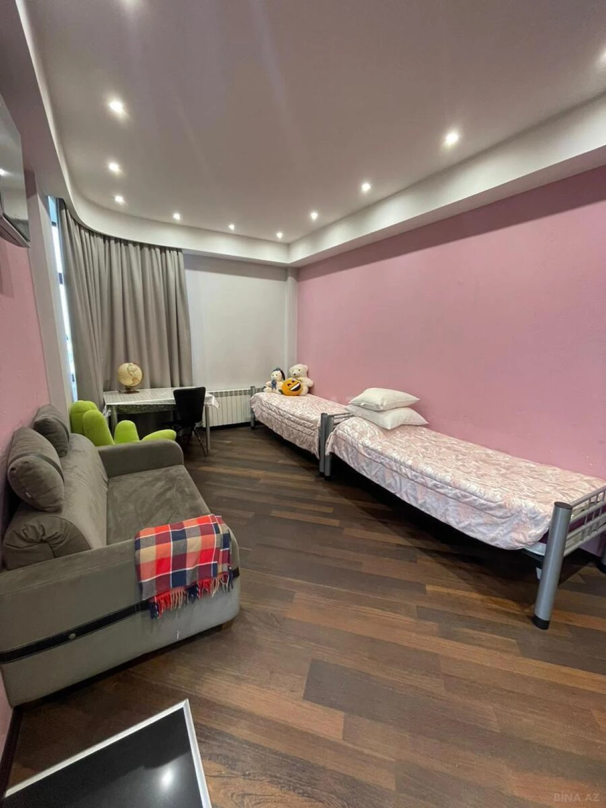 Kirayə verilir 3 otaqlı mənzil 140 m²