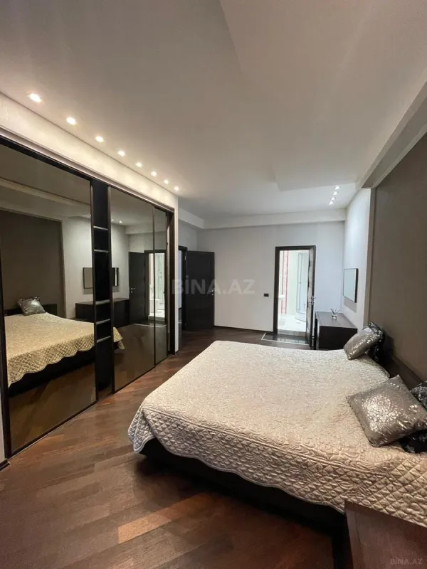 Kirayə verilir 3 otaqlı mənzil 140 m²