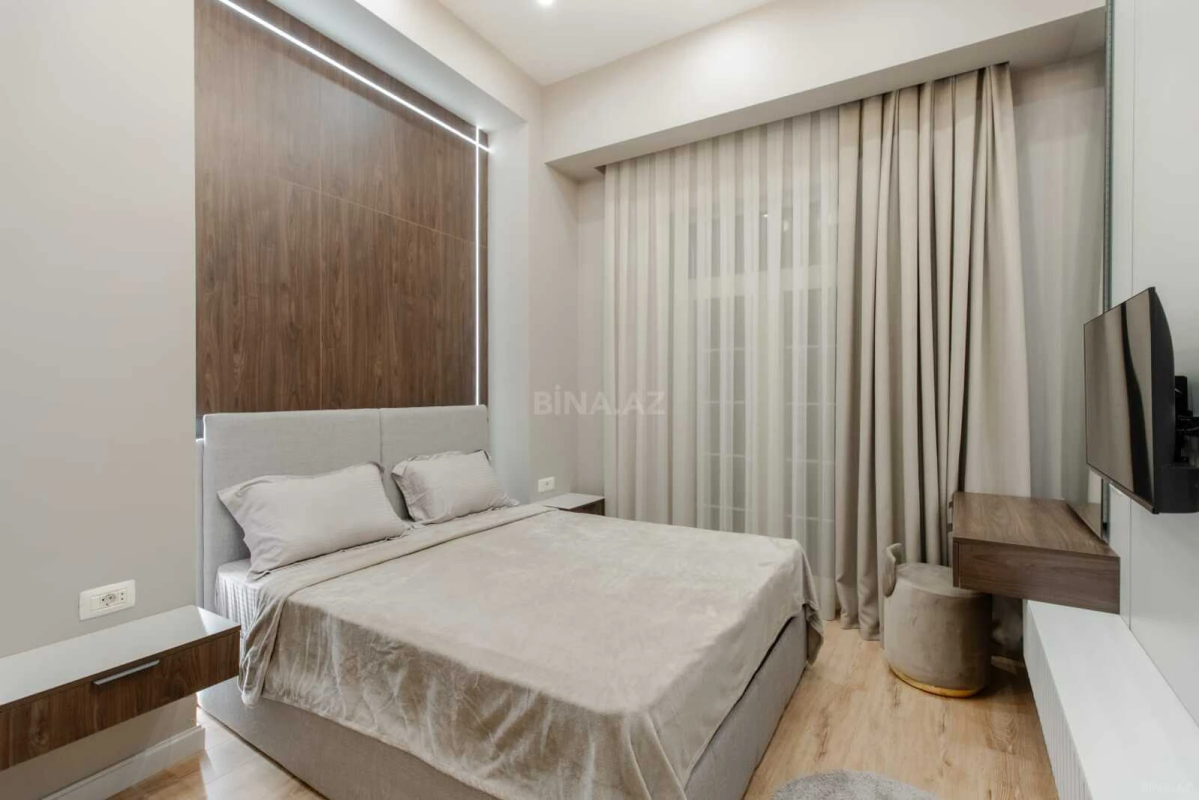 Kirayə verilir 3 otaqlı mənzil 130 m²