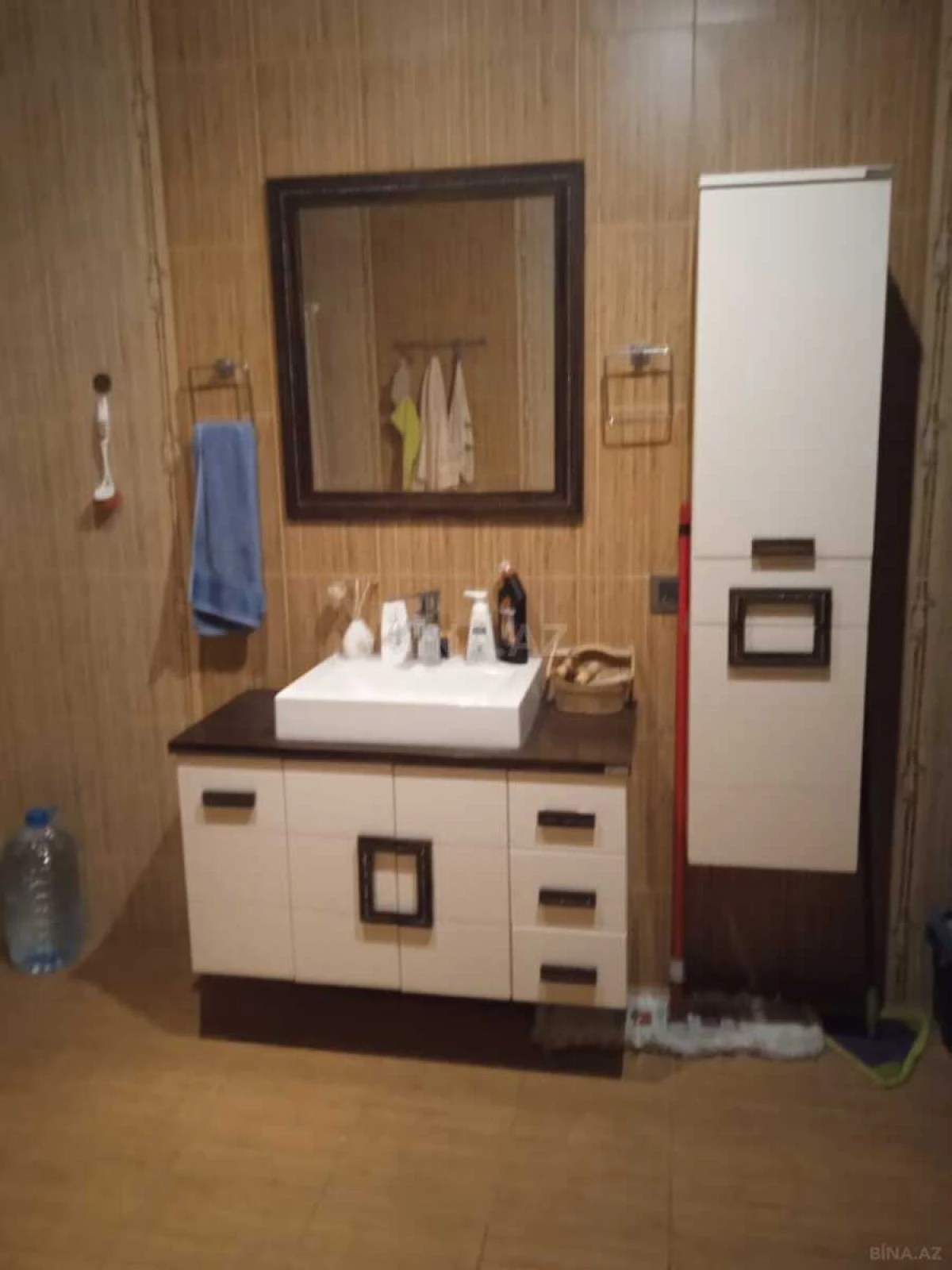 Satılır 5 otaqlı həyət evi 340 m²