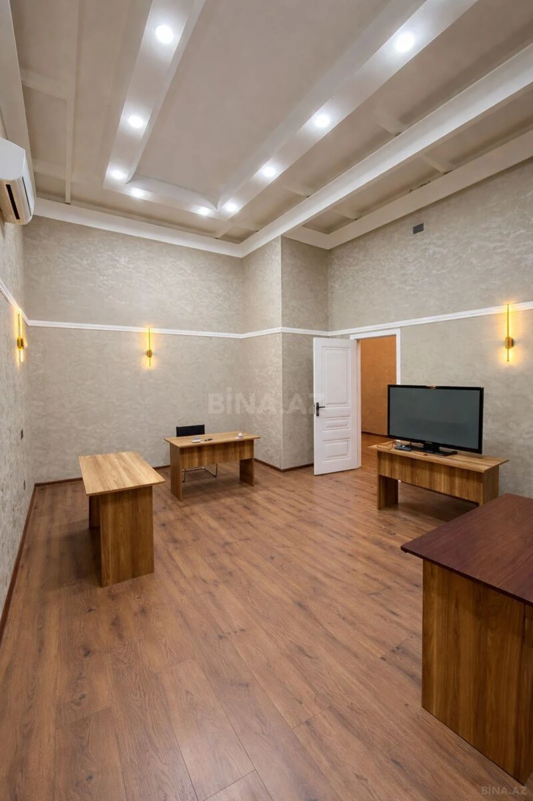 Kirayə verilir 3 otaqlı ofis 90 m²