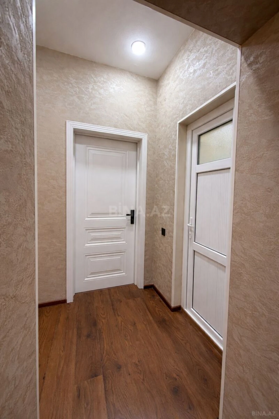 Kirayə verilir 3 otaqlı ofis 90 m²