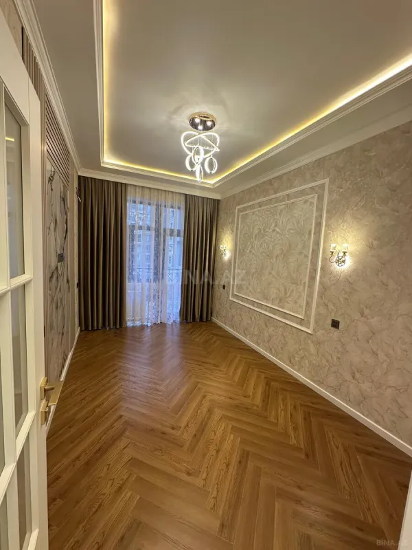 Satılır 3 otaqlı mənzil 110 m²