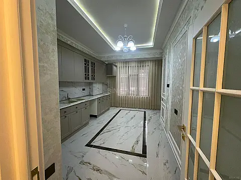 Satılır 3 otaqlı mənzil 110 m²