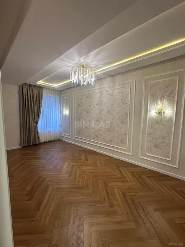 Satılır 3 otaqlı mənzil 110 m²