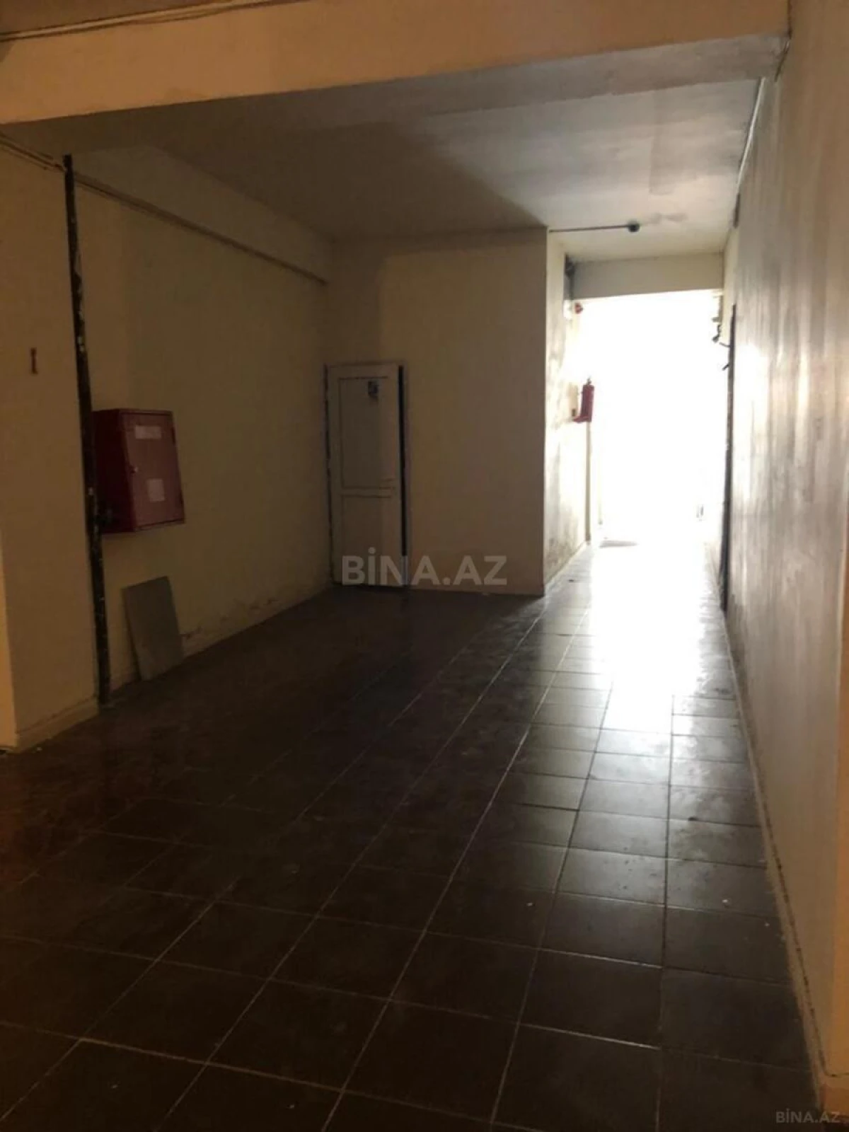 Satılır 3 otaqlı mənzil 152.5 m²