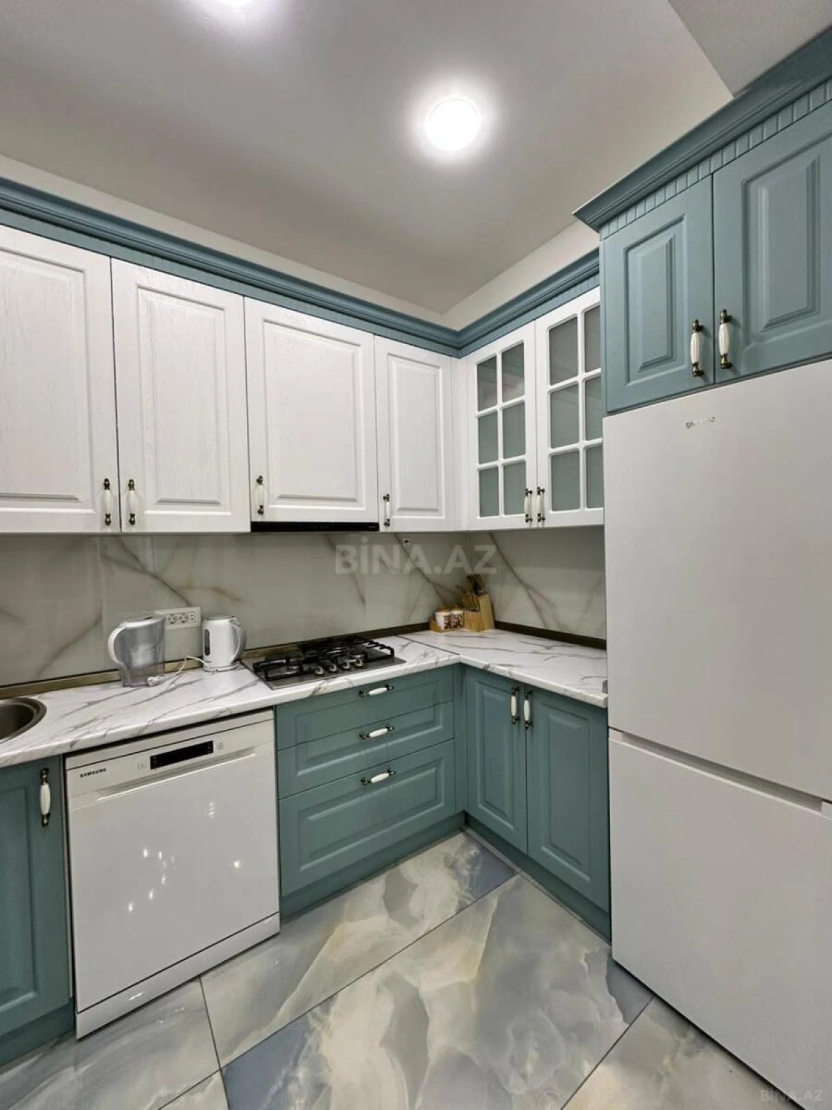 Satılır 3 otaqlı mənzil 104 m²