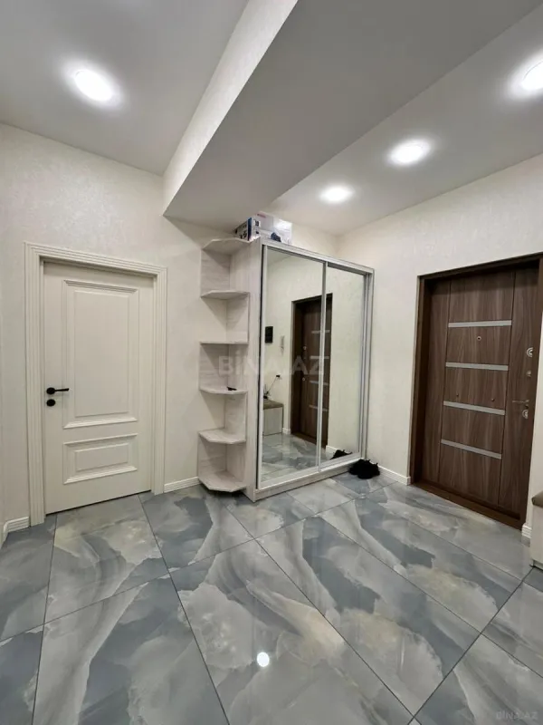 Satılır 3 otaqlı mənzil 104 m²