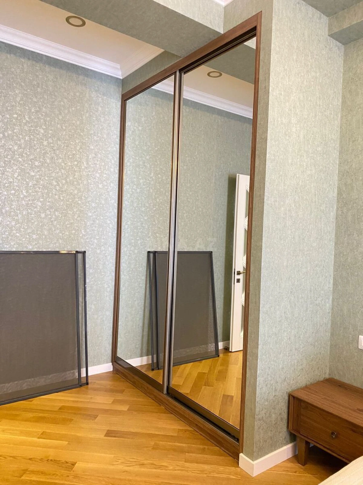 Kirayə verilir 2 otaqlı mənzil 90 m²