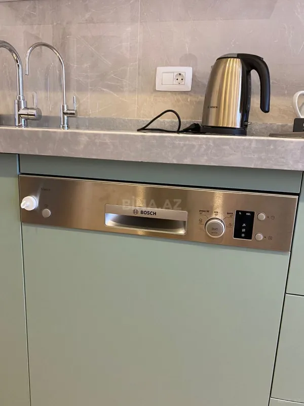 Kirayə verilir 2 otaqlı mənzil 90 m²