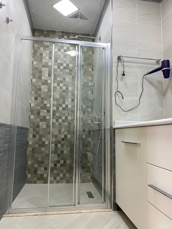 Kirayə verilir 2 otaqlı mənzil 90 m²