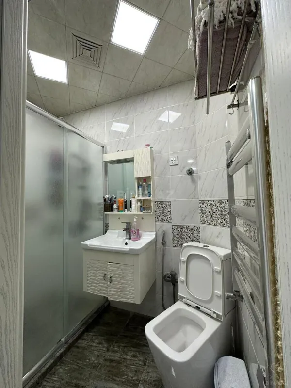 Satılır 4 otaqlı mənzil 85 m²