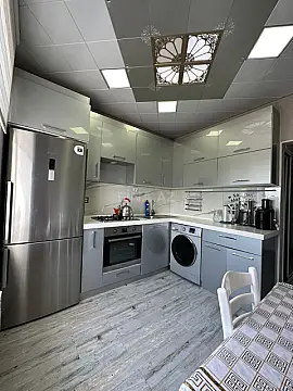 Satılır 4 otaqlı mənzil 85 m²