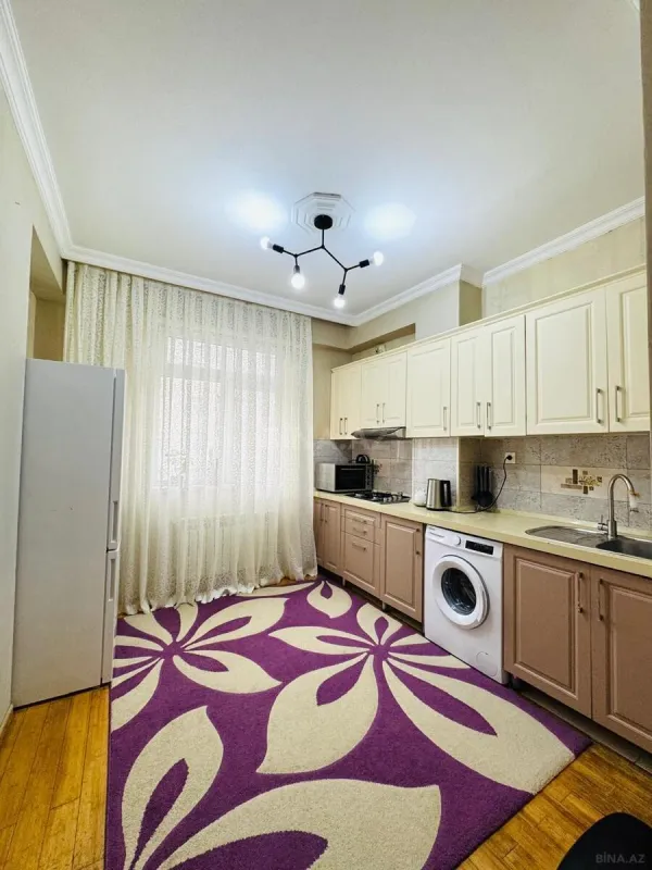 Satılır 2 otaqlı mənzil 76 m²