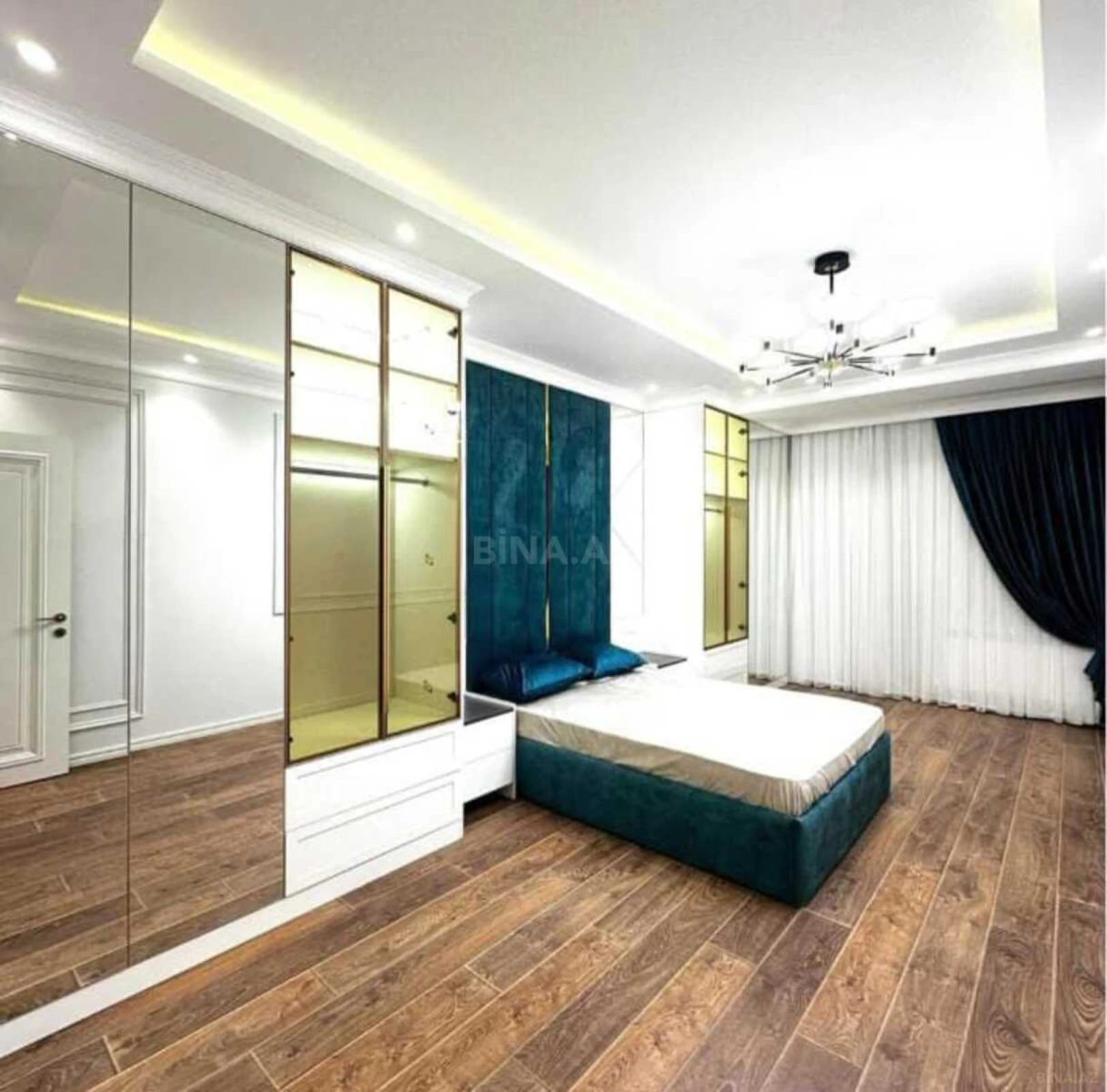 Satılır 3 otaqlı mənzil 138 m²