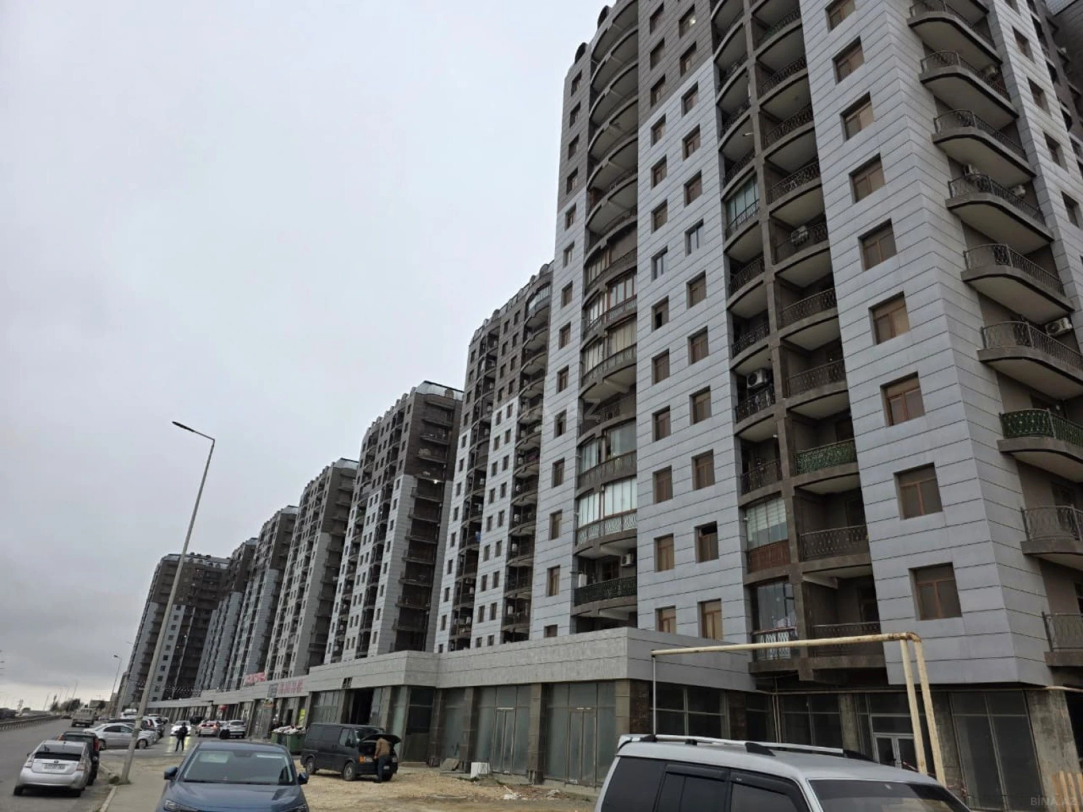 Kirayə verilir 2 otaqlı mənzil 80 m²