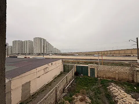 Satılır 4 otaqlı həyət evi 210 m²