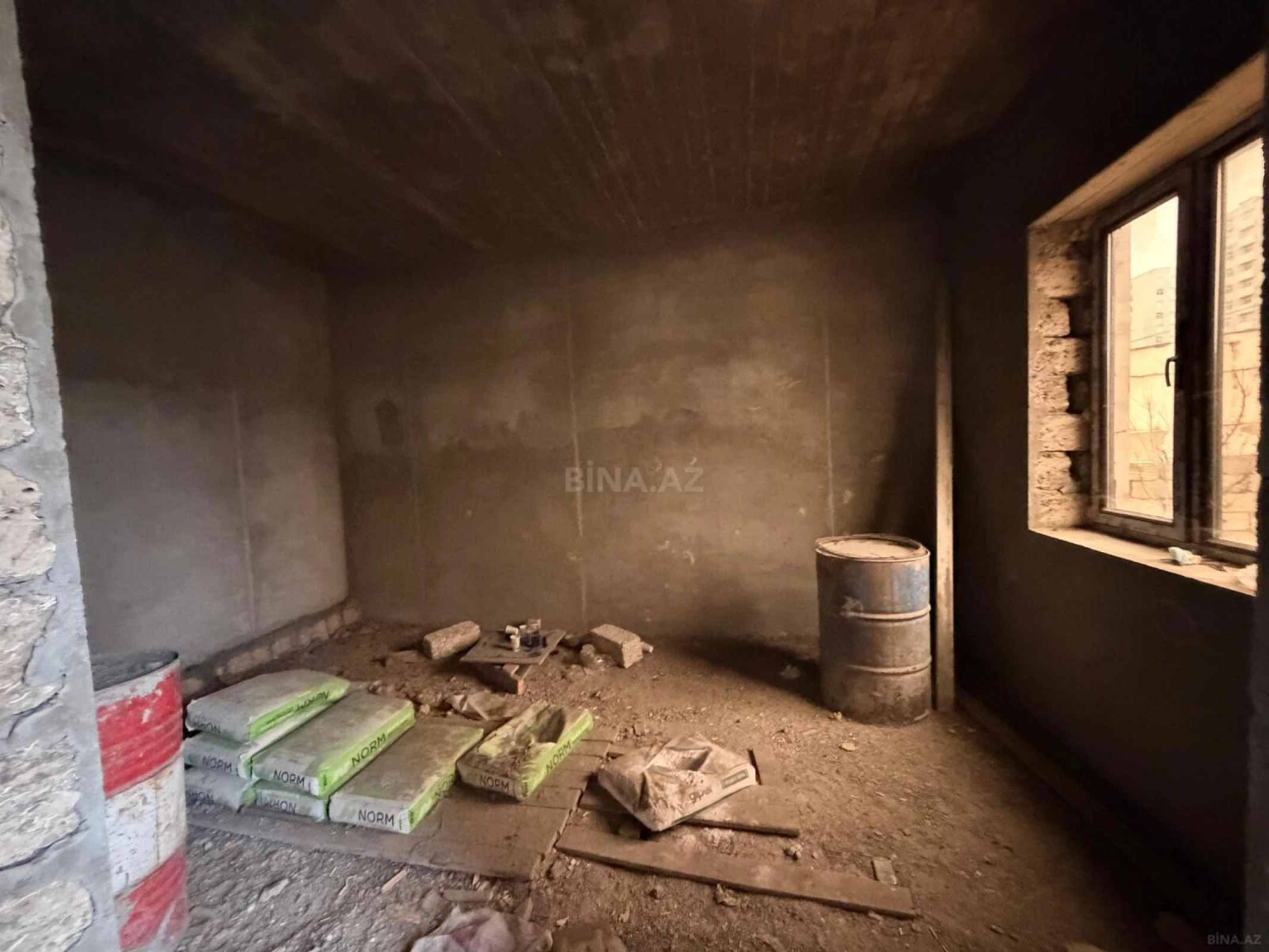 Satılır 4 otaqlı həyət evi 210 m²