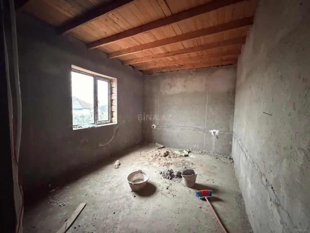 Satılır 4 otaqlı həyət evi 210 m²