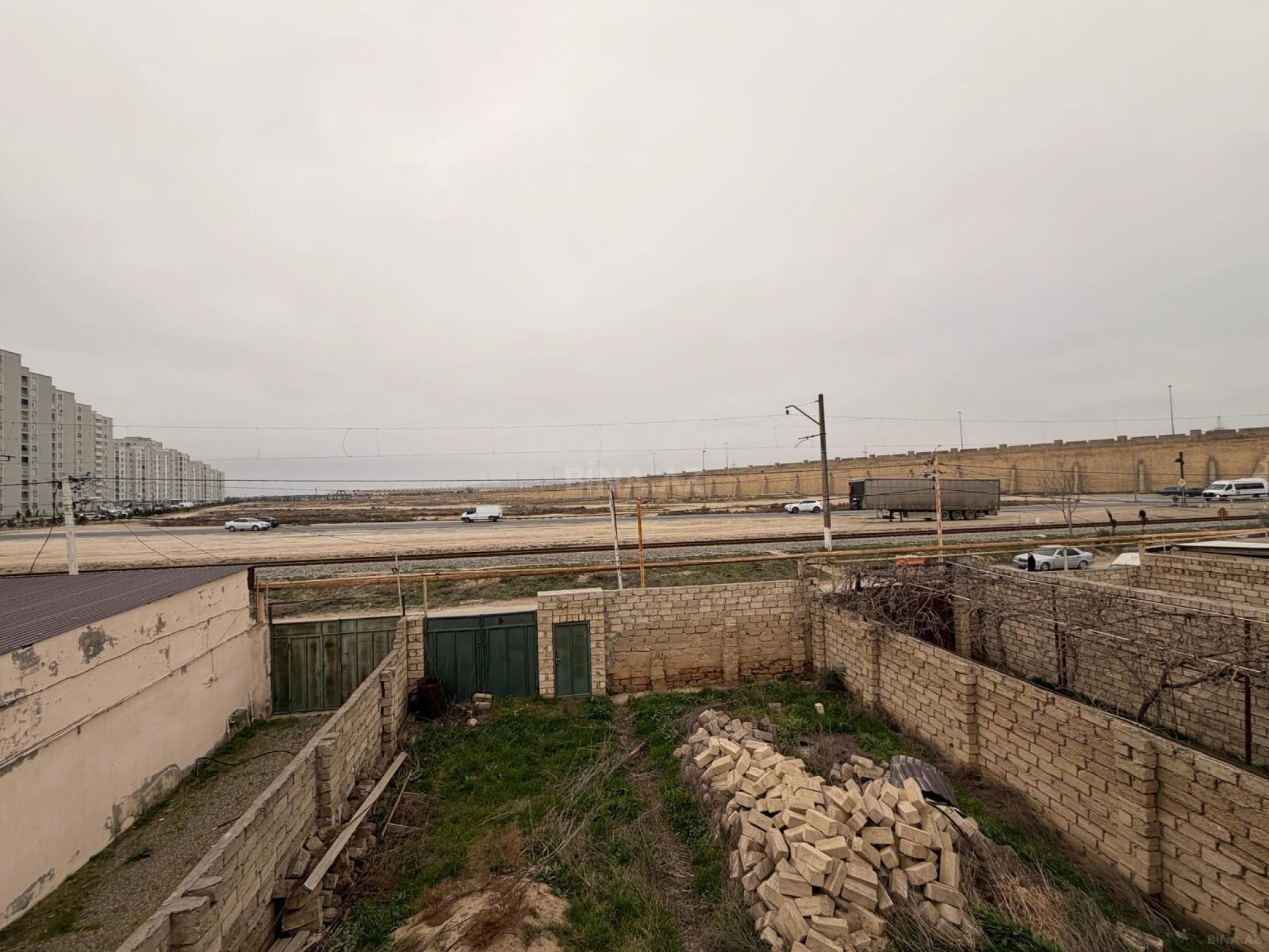 Satılır 4 otaqlı həyət evi 210 m²