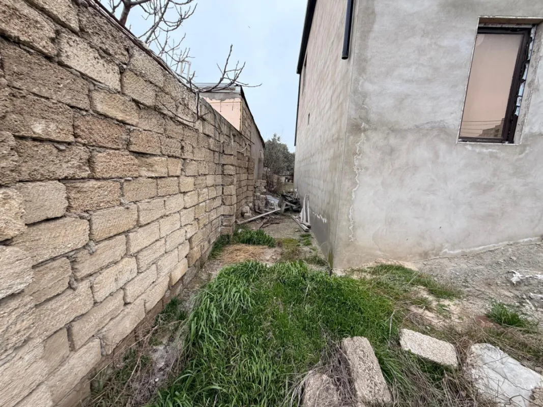 Satılır 4 otaqlı həyət evi 210 m²