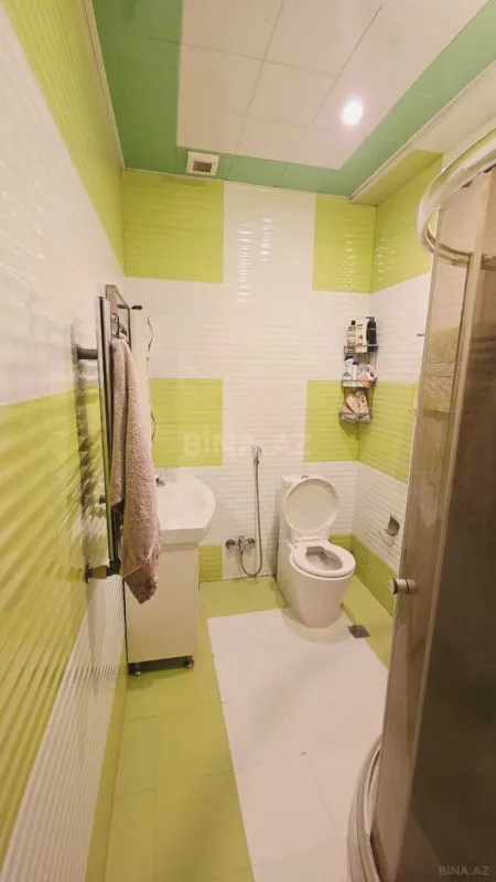 Satılır 3 otaqlı mənzil 145 m²