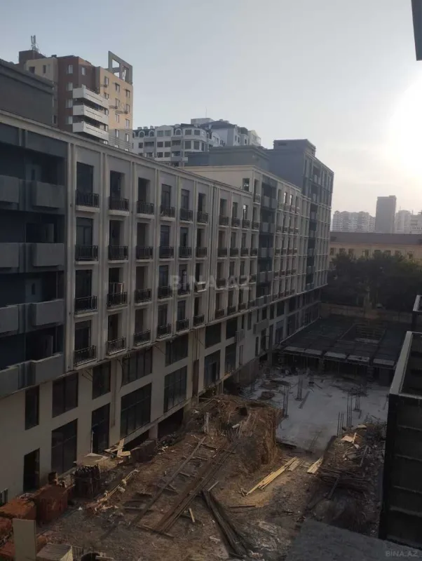 Satılır 2 otaqlı mənzil 75 m²