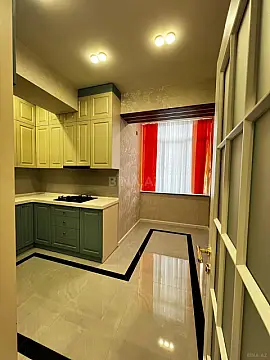 Satılır 2 otaqlı mənzil 85 m²