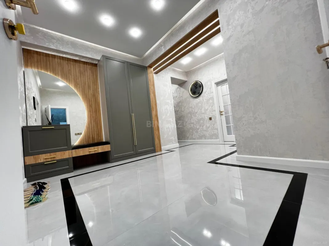 Satılır 2 otaqlı mənzil 85 m²