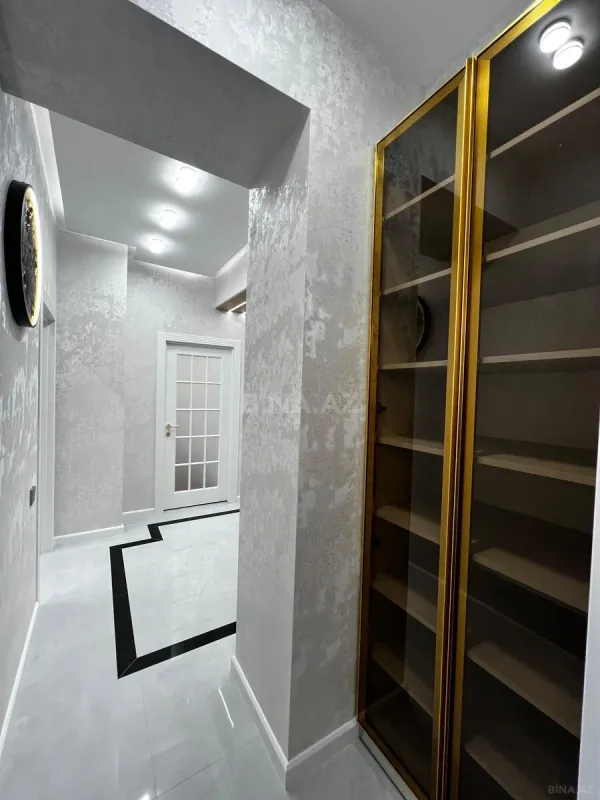 Satılır 2 otaqlı mənzil 85 m²