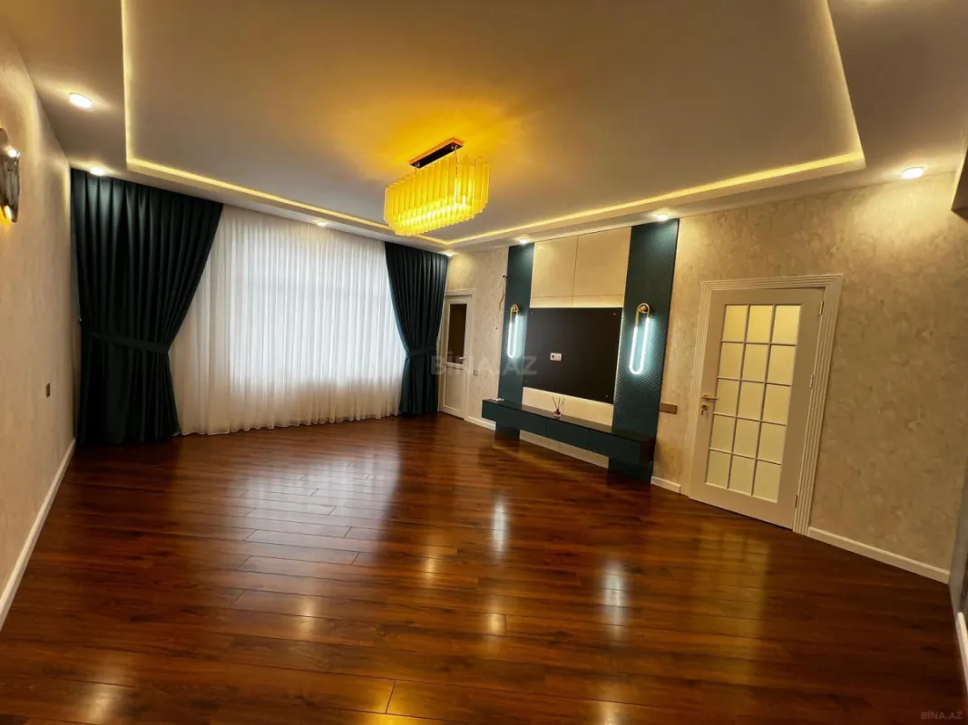 Satılır 2 otaqlı mənzil 85 m²