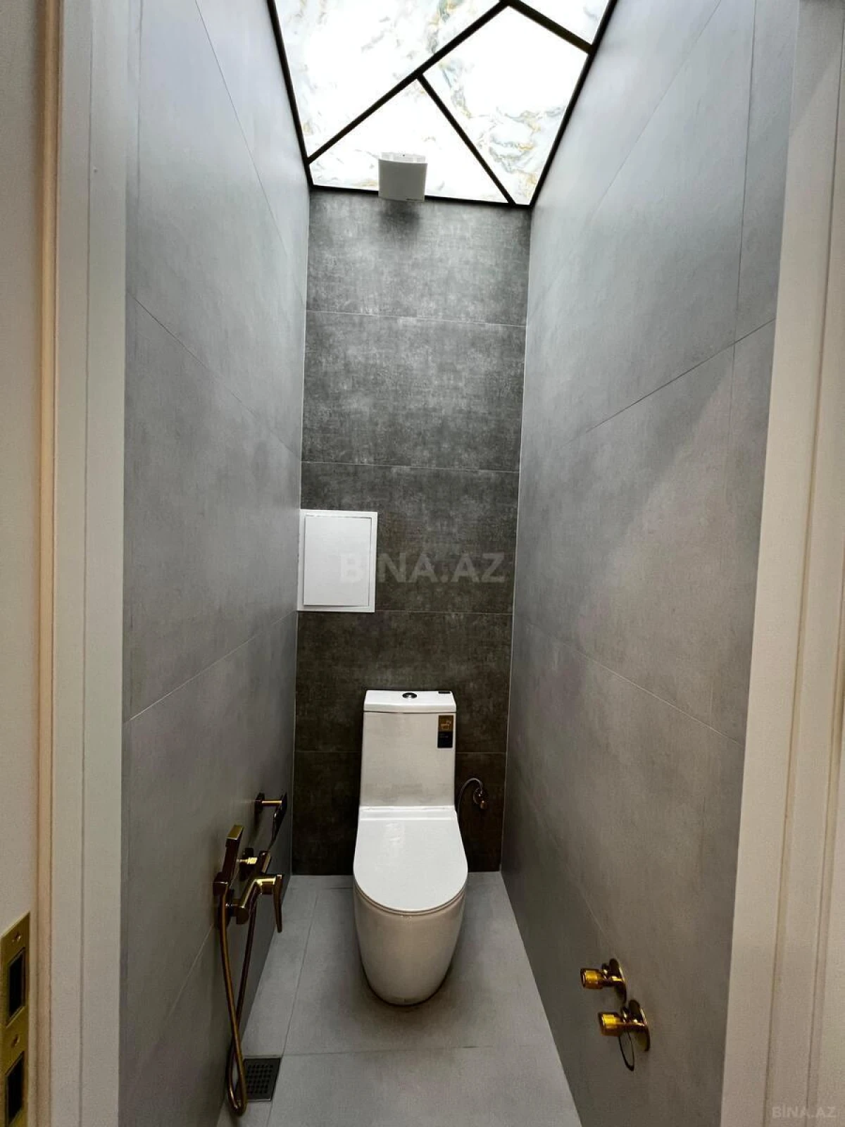 Satılır 2 otaqlı mənzil 85 m²