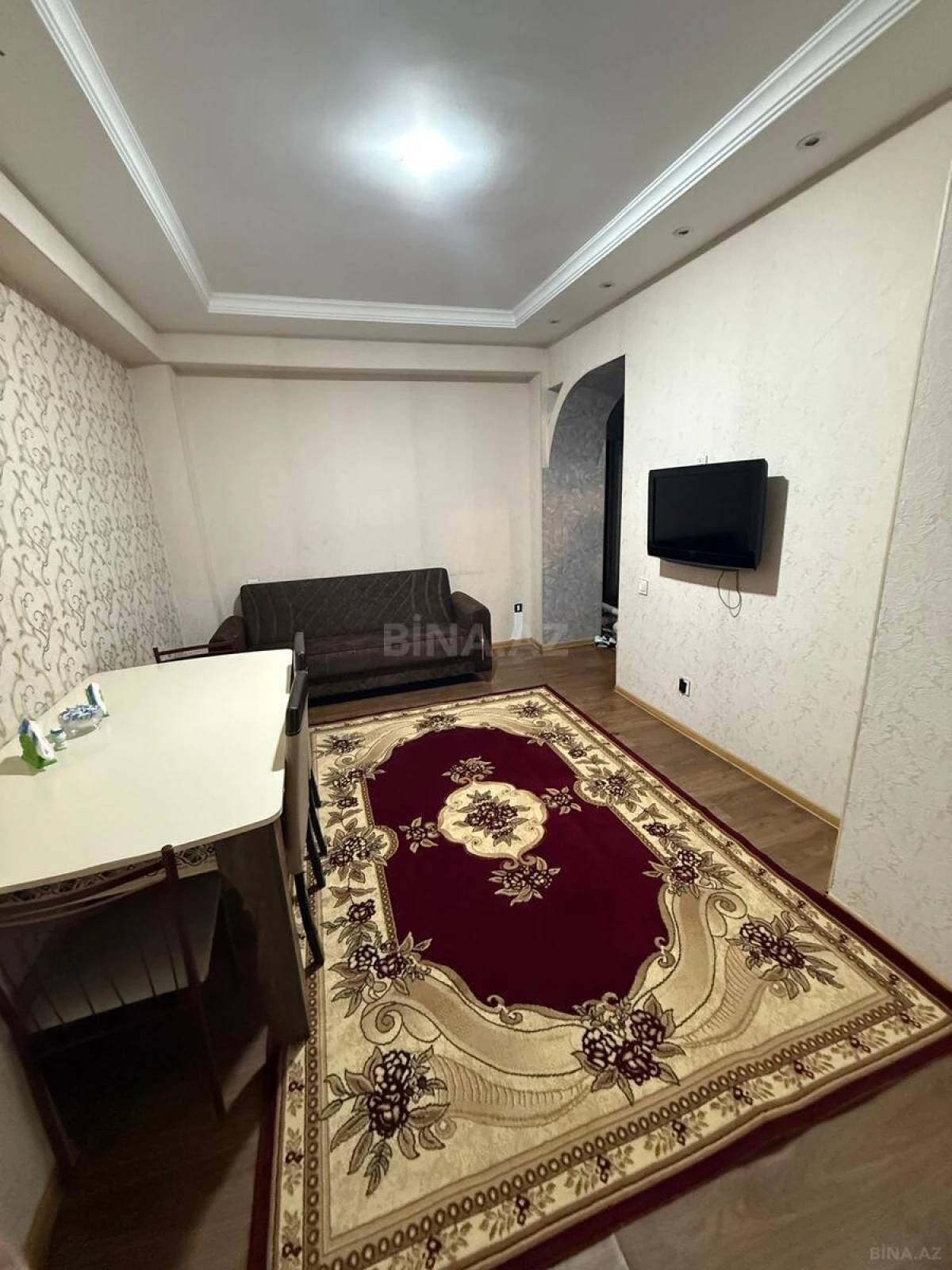 Kirayə verilir 2 otaqlı mənzil 42 m²