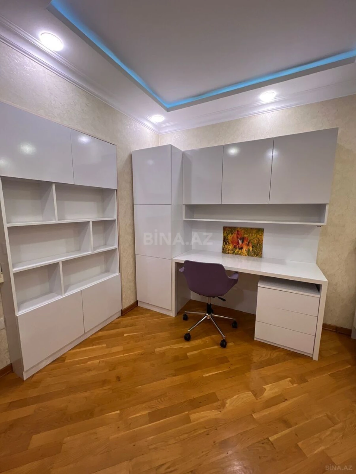 Kirayə verilir 3 otaqlı mənzil 130 m²