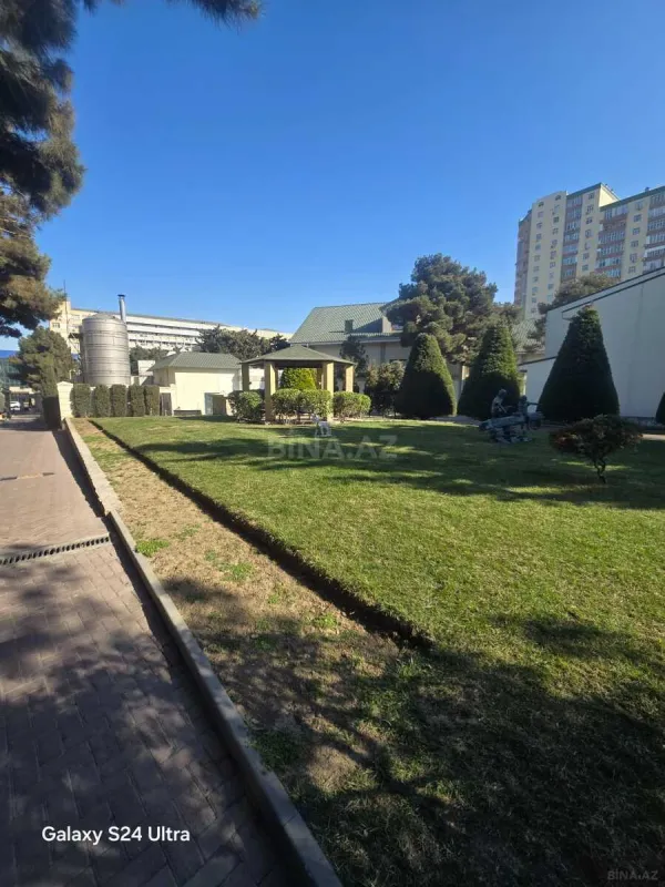 Satılır 3 otaqlı mənzil 150 m²