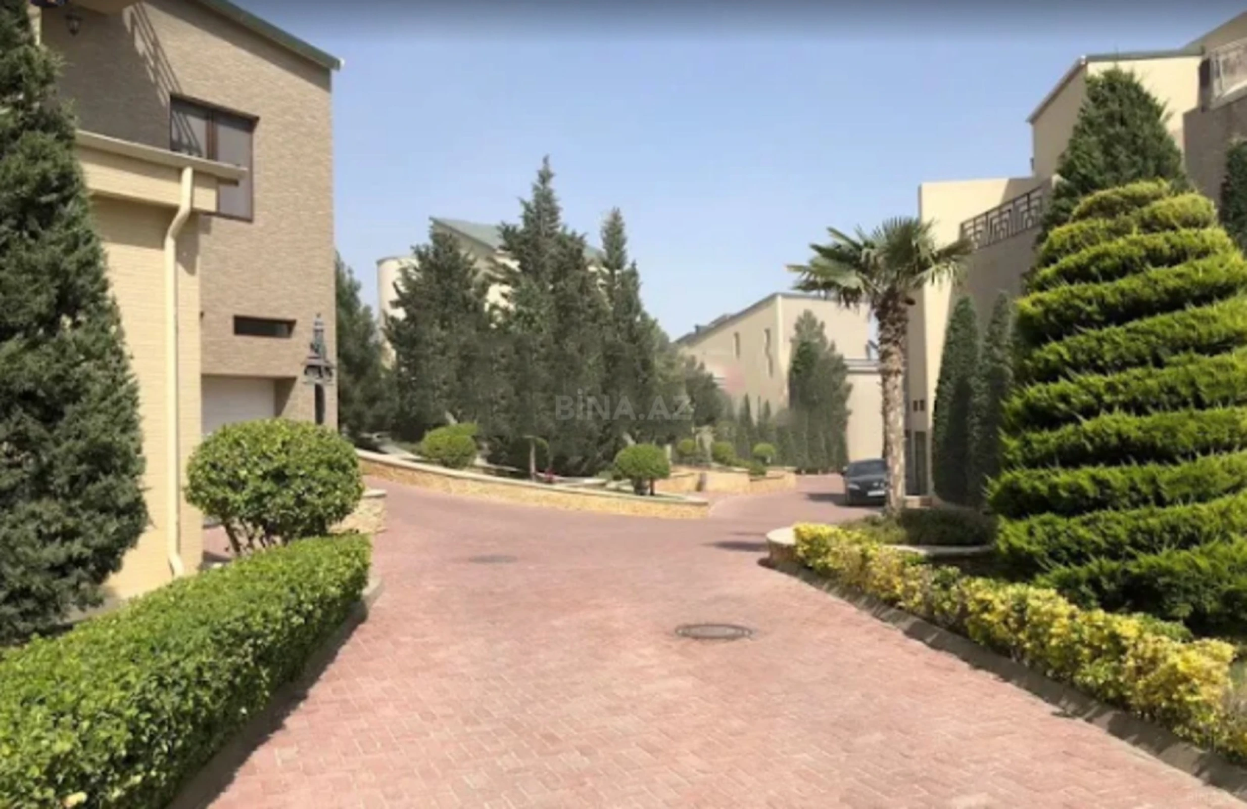 Satılır 3 otaqlı mənzil 150 m²