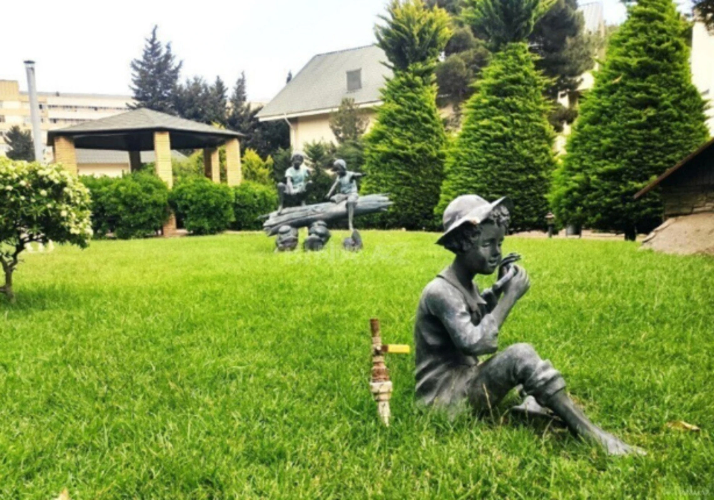 Satılır 3 otaqlı mənzil 150 m²