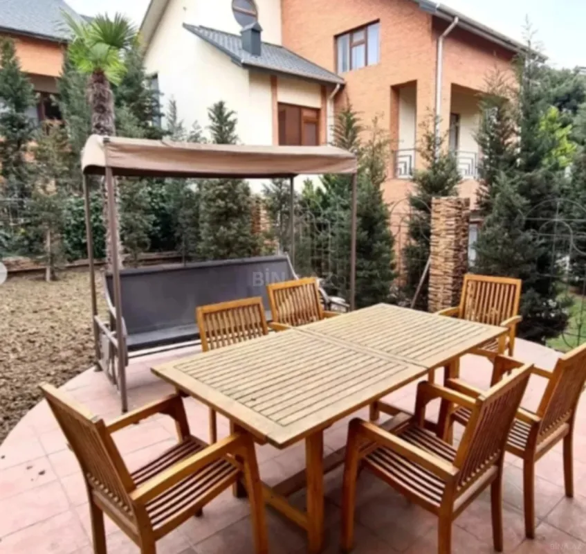 Satılır 3 otaqlı mənzil 150 m²