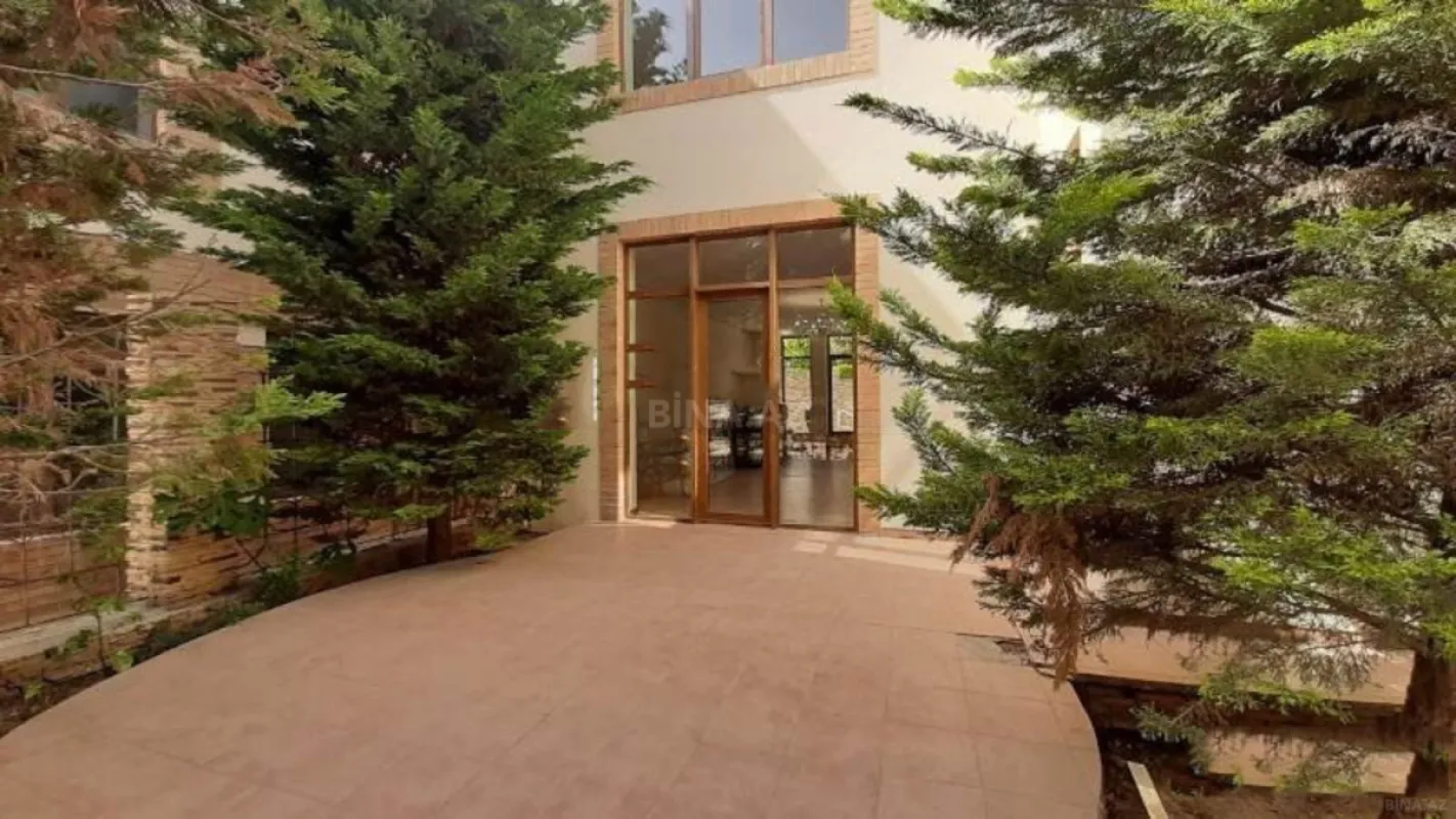 Satılır 3 otaqlı mənzil 150 m²